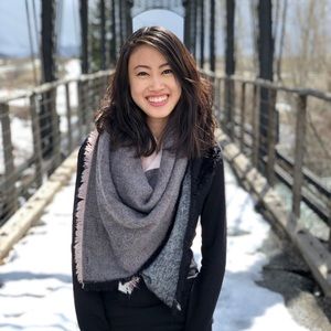 Meet your Posher, Elenee